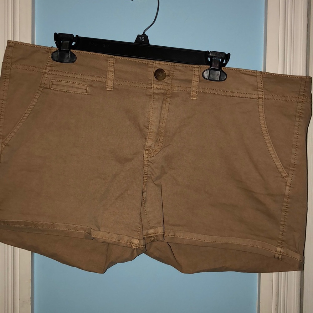 NWT American Eagle Khaki shorts | size 18